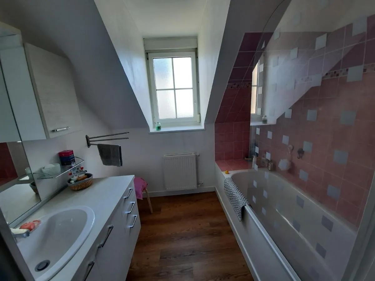 Wesley Apartment Dinan