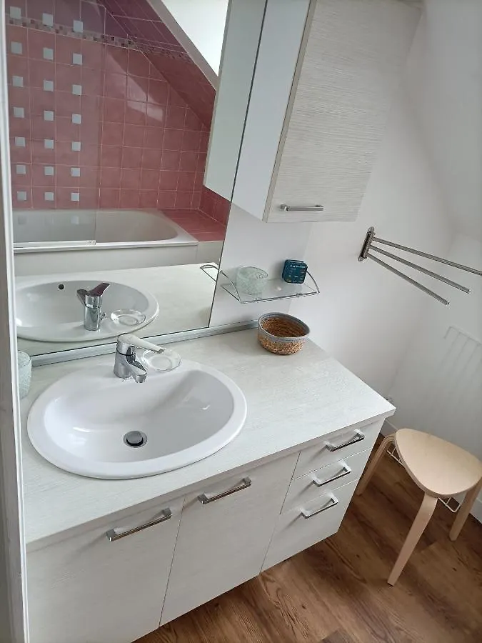 Wesley Apartment Dinan